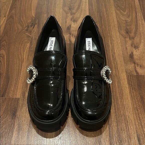 Steve Madden Black Patent Loafers with Crystal Buckle - Picture 2 of 4